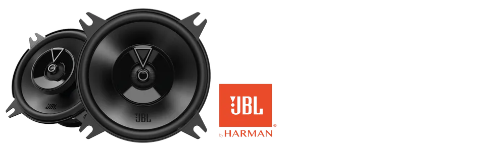 JBL autoluidsprekers weergegeven in zwart met een opvallend ontwerp met hoornmechanisme en een rood JBL-logo. De componenten van het professionele audiosysteem voor auto's worden weergegeven.